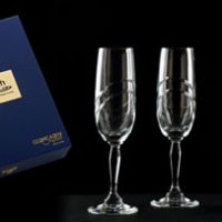 Champagne Set :: A touch of class combining the luxury of champagne along with a pair of lead crystal glasses housed in a brand enhancing presentation box.