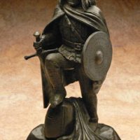 Wallace Bronze :: An example of a bespoke designed and limited edition bronze statue by a well known Scottish Artist depicting William Wallace: Bronzes will be tailored to your own requirements.